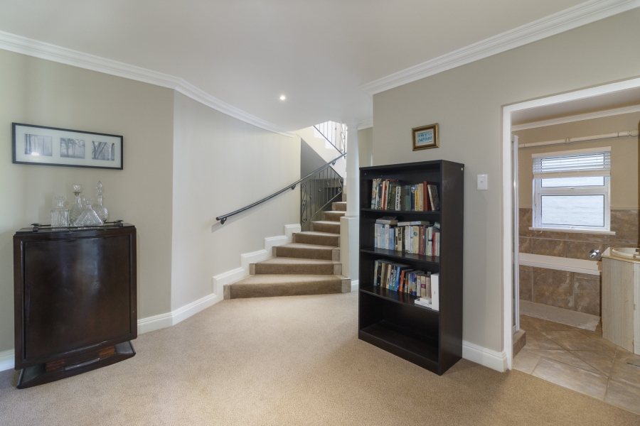 6 Bedroom Property for Sale in Royal Alfred Marina Eastern Cape